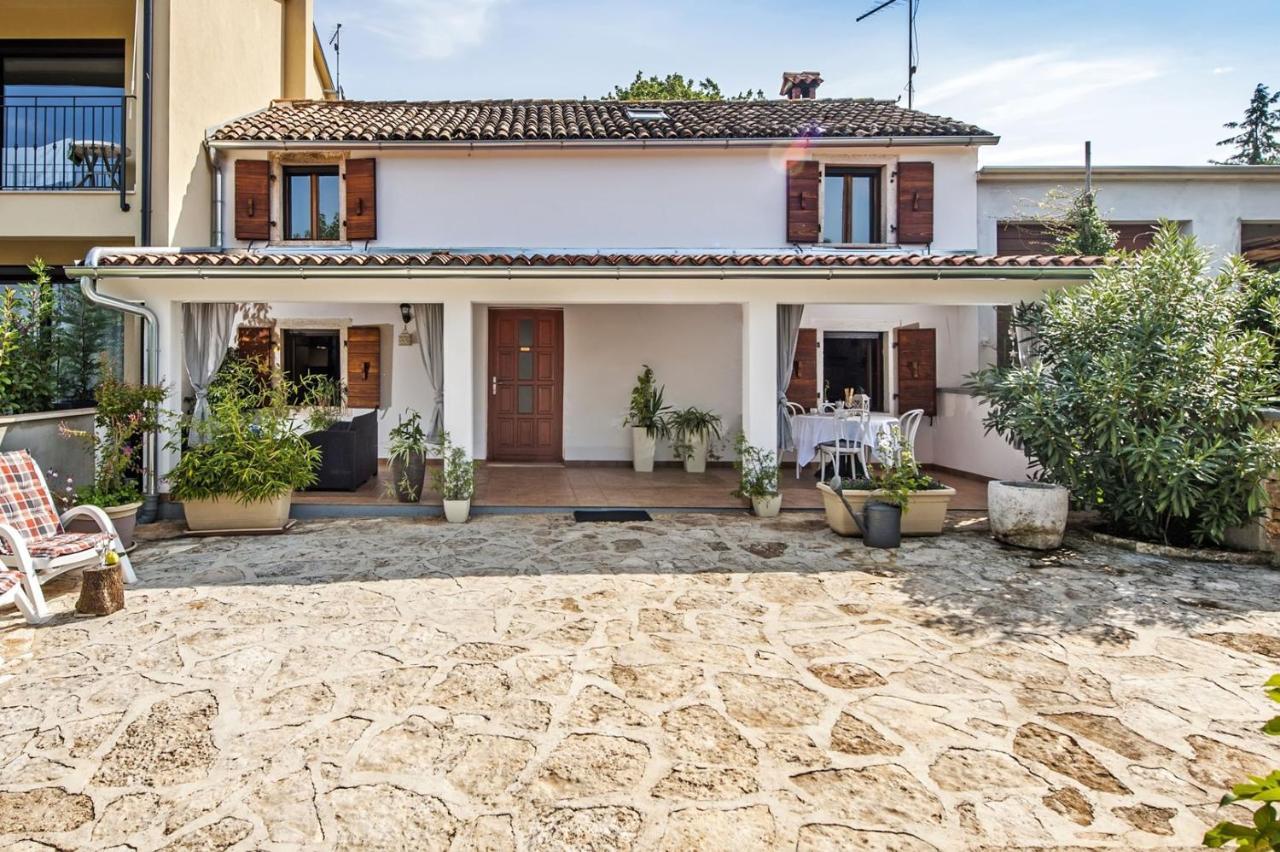 רוביני Holiday Apartment Daria 20 מראה חיצוני תמונה