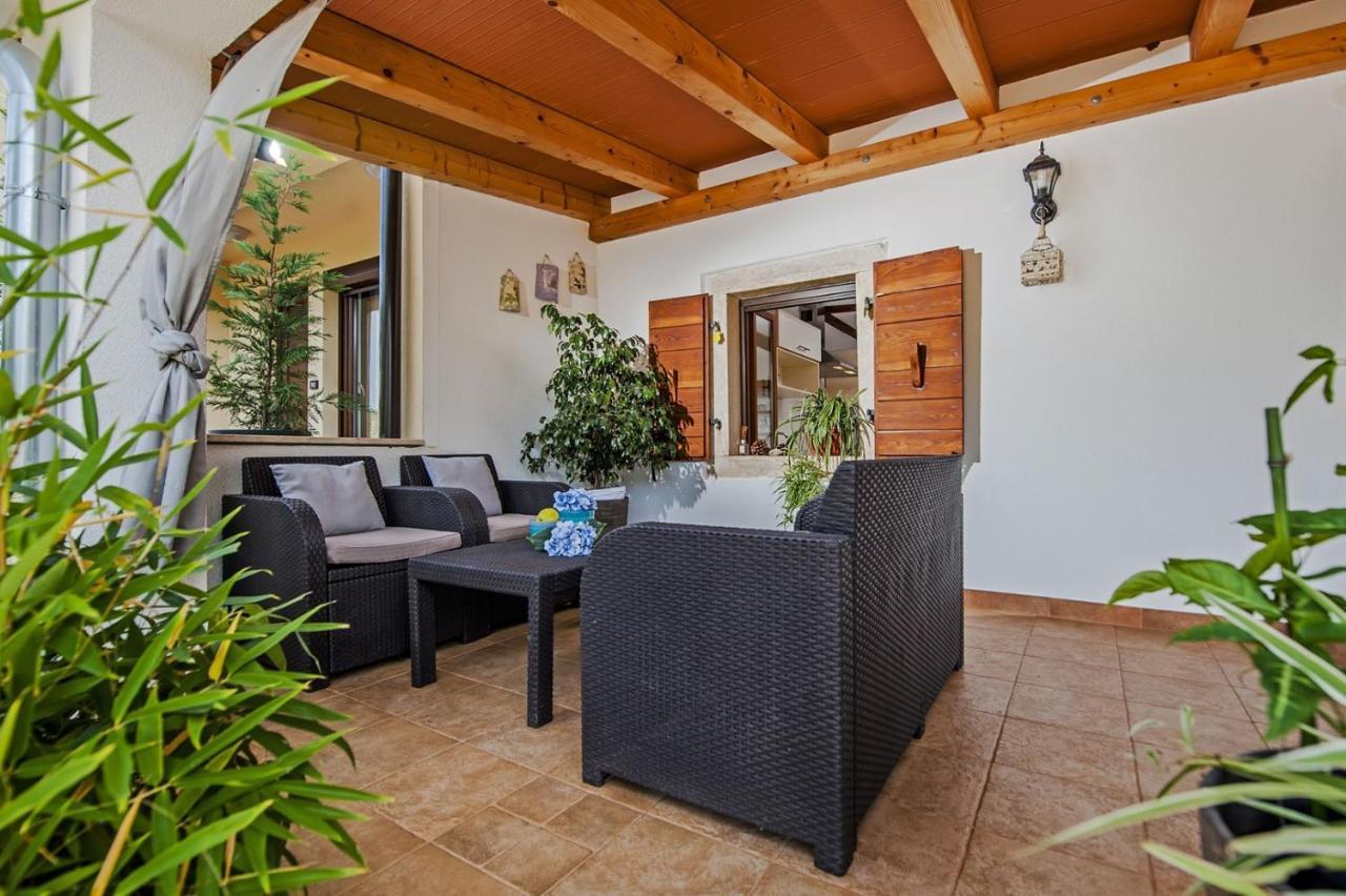רוביני Holiday Apartment Daria 20 מראה חיצוני תמונה
