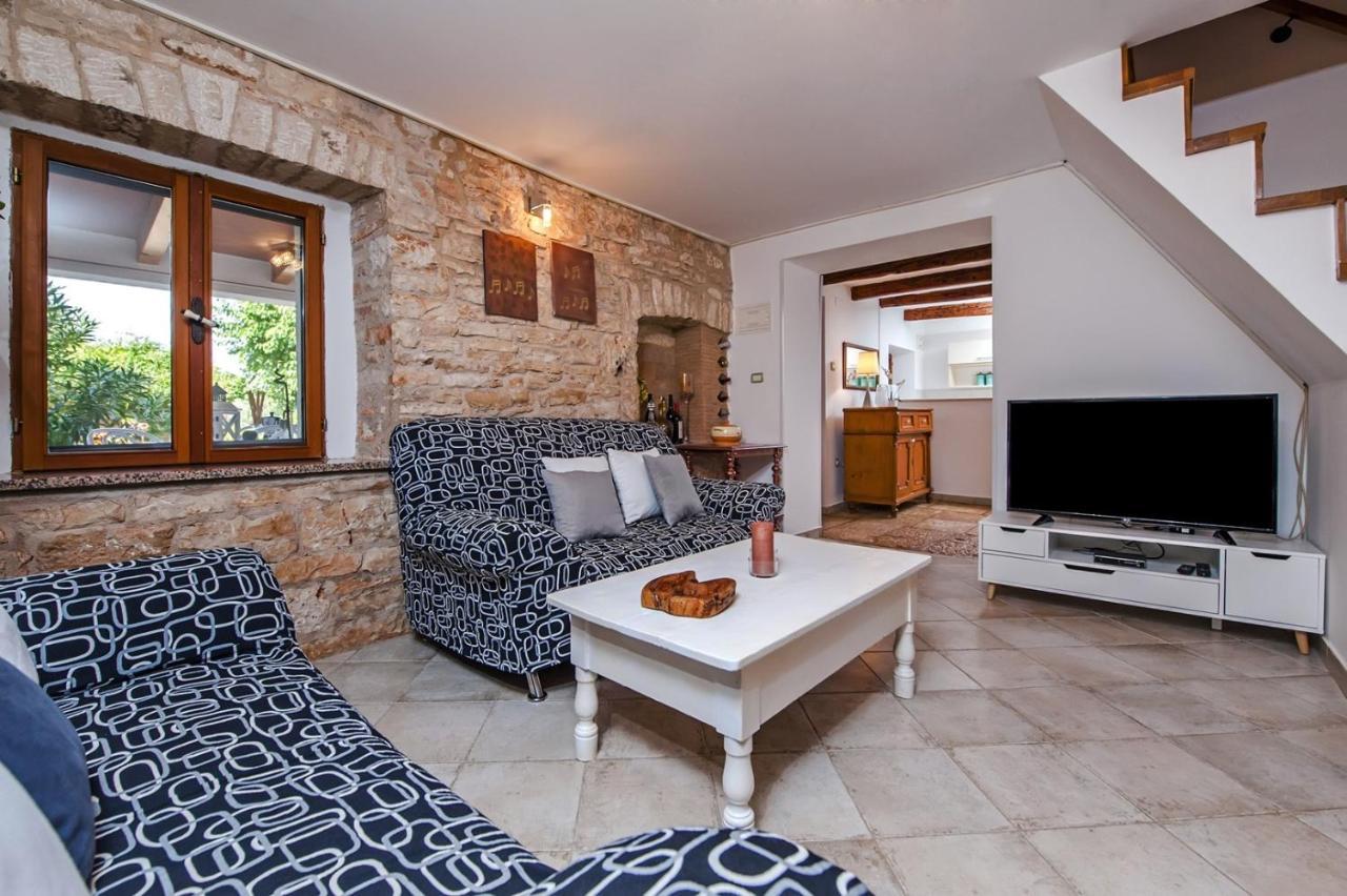 רוביני Holiday Apartment Daria 20 מראה חיצוני תמונה