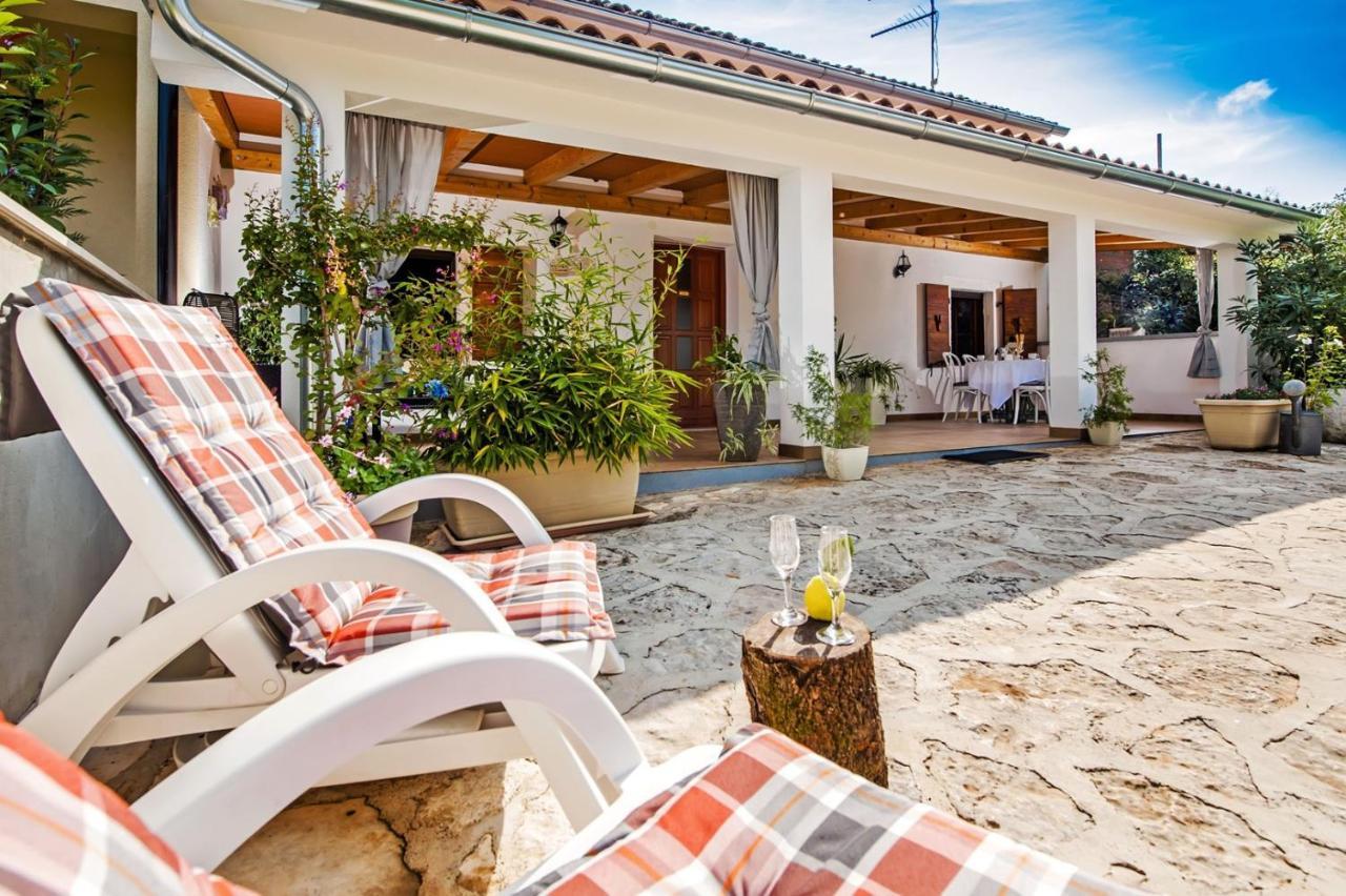 רוביני Holiday Apartment Daria 20 מראה חיצוני תמונה