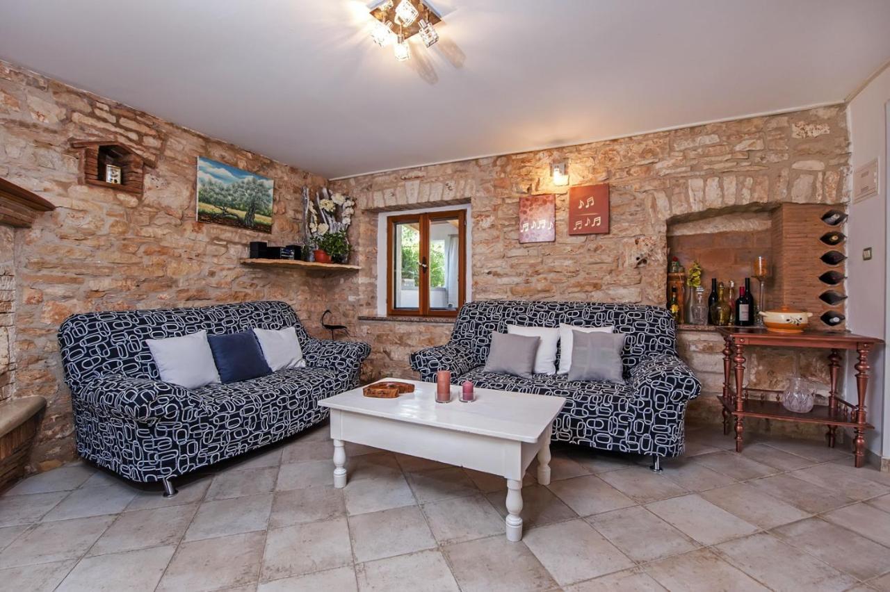 רוביני Holiday Apartment Daria 20 מראה חיצוני תמונה