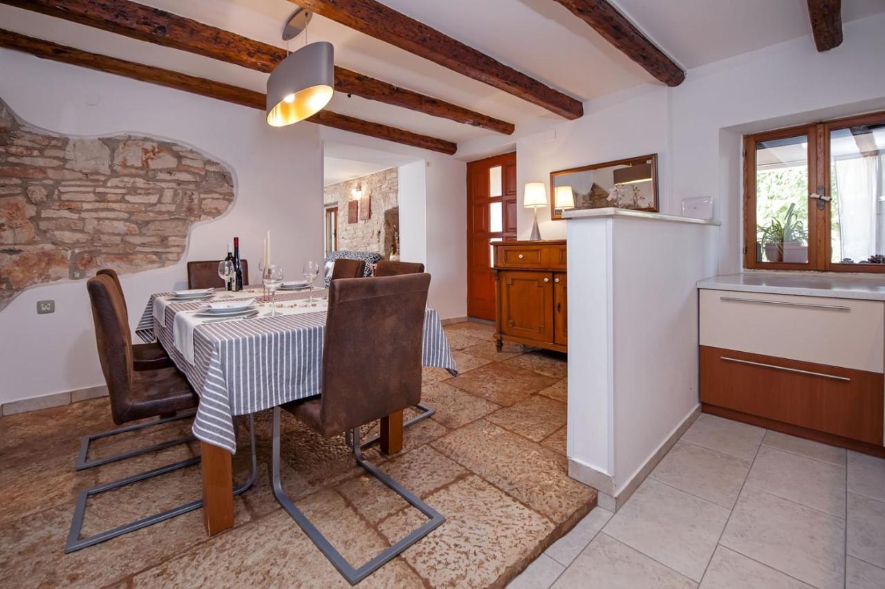 רוביני Holiday Apartment Daria 20 מראה חיצוני תמונה