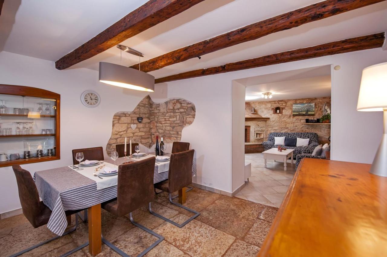 רוביני Holiday Apartment Daria 20 מראה חיצוני תמונה