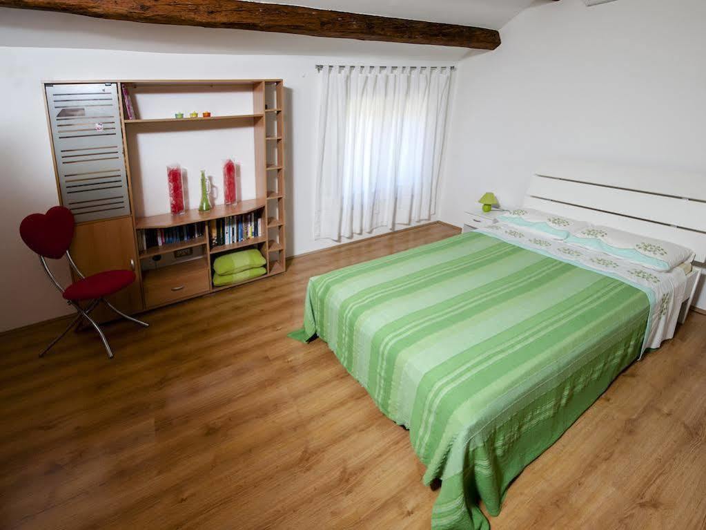רוביני Holiday Apartment Daria 20 מראה חיצוני תמונה
