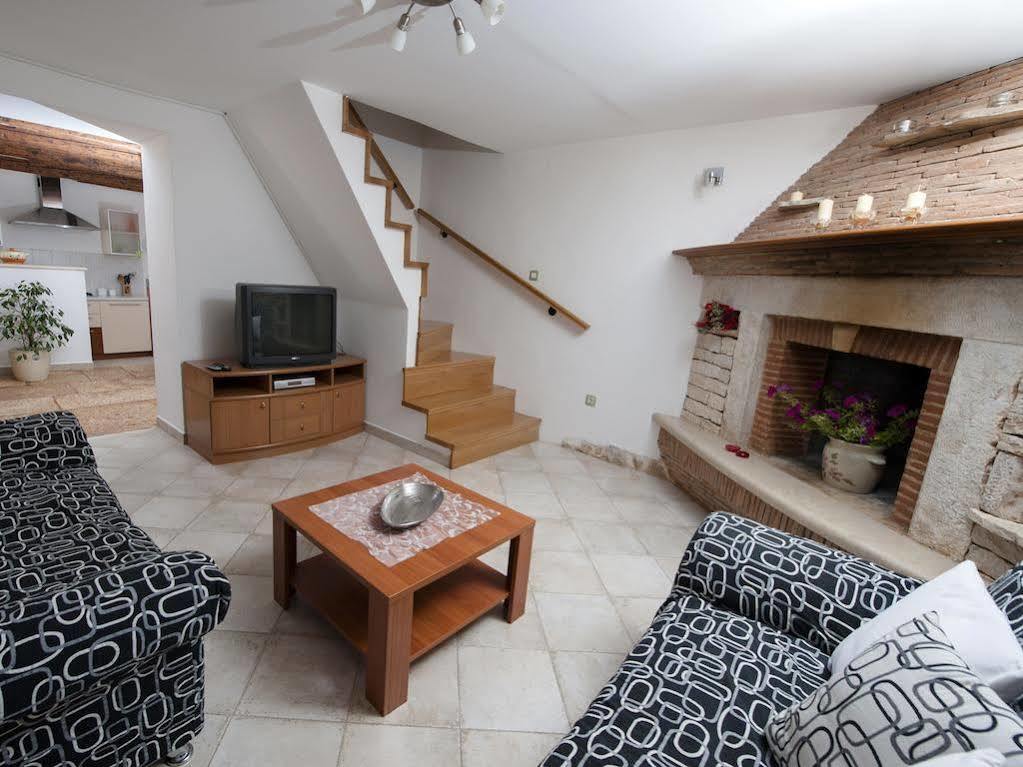 רוביני Holiday Apartment Daria 20 מראה חיצוני תמונה