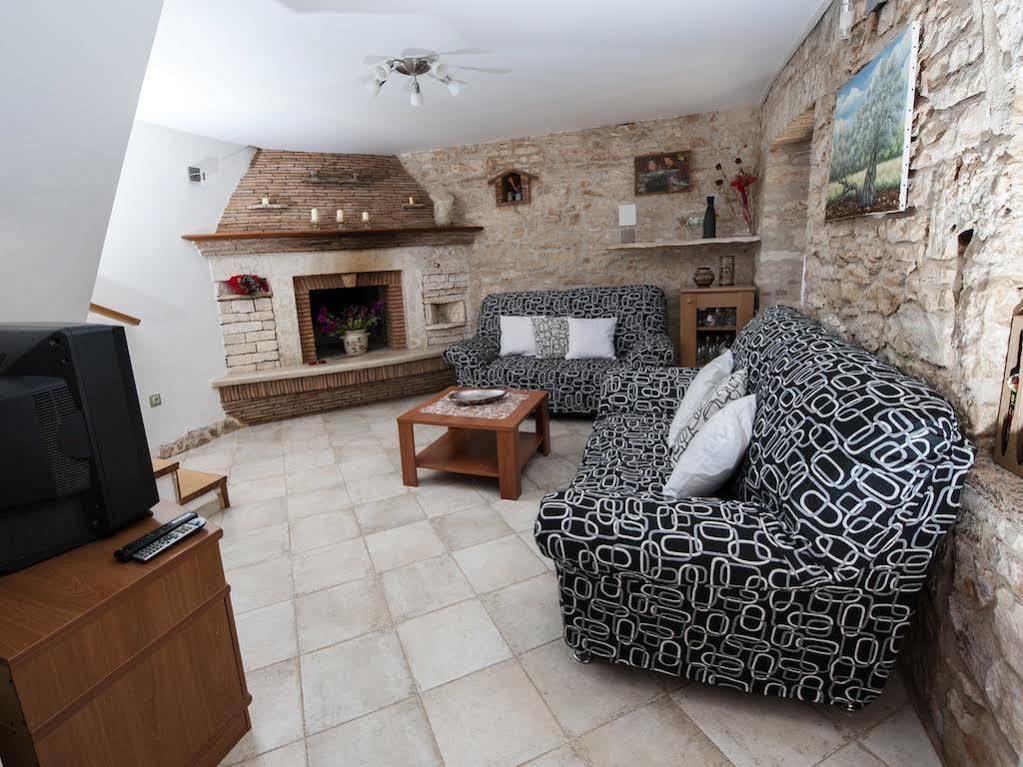 רוביני Holiday Apartment Daria 20 מראה חיצוני תמונה