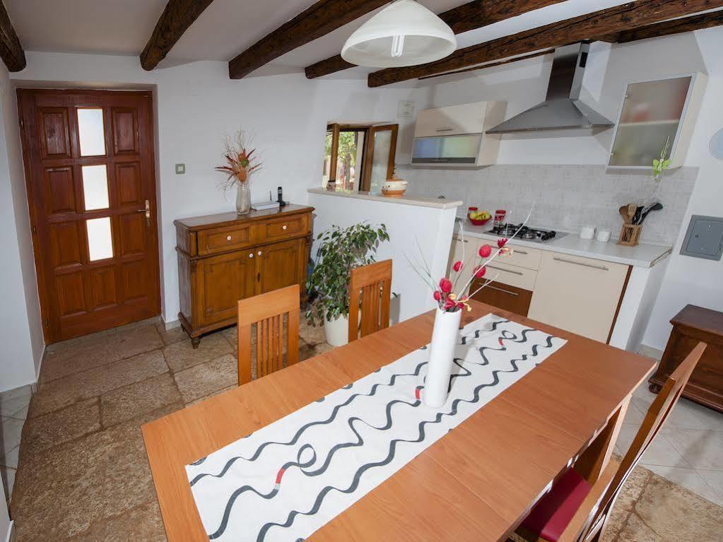 רוביני Holiday Apartment Daria 20 מראה חיצוני תמונה